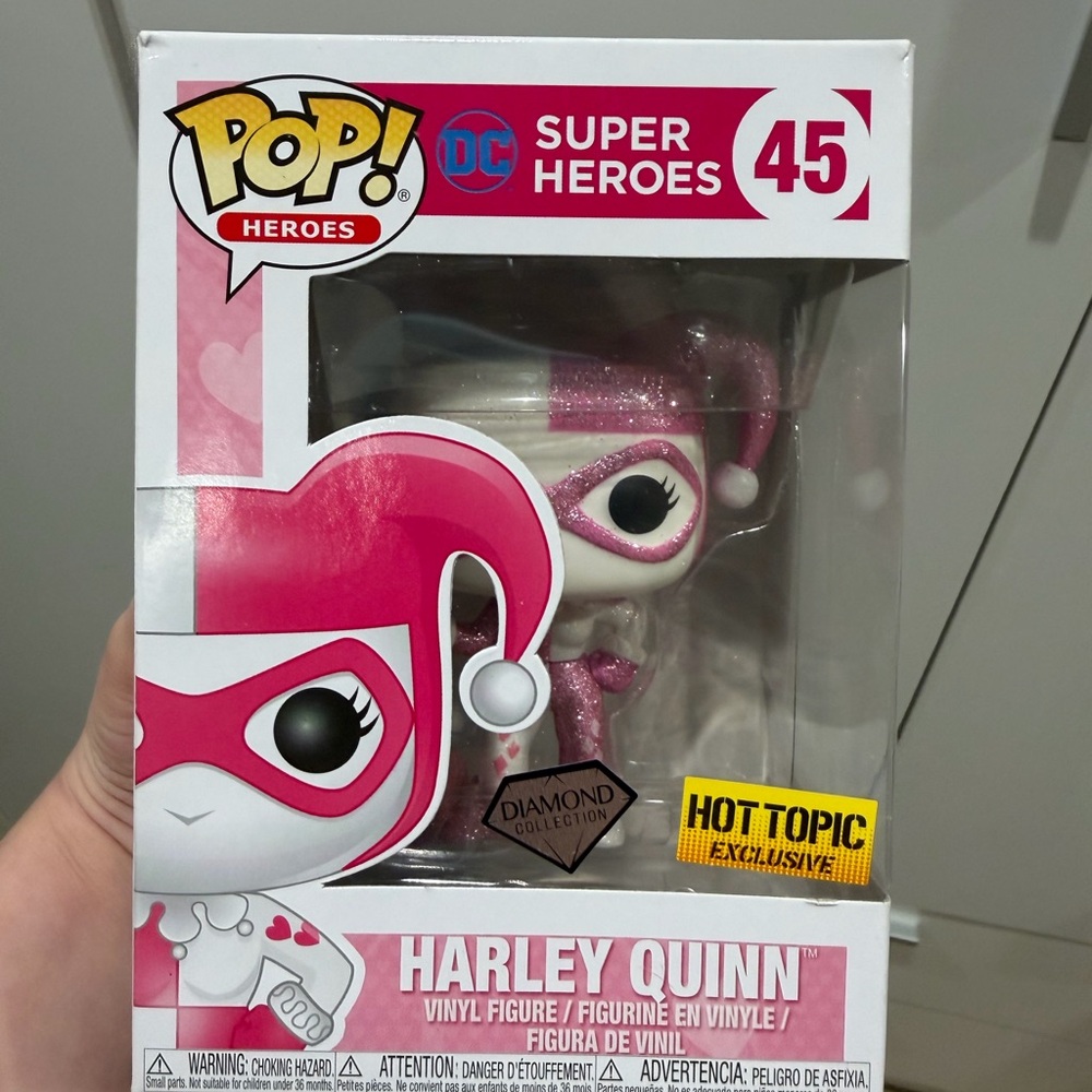 Funko Pop! DC Super Heroes Harley Quinn Pink White Diamond Collection
